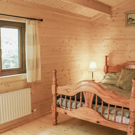 Wheatfield Cabin